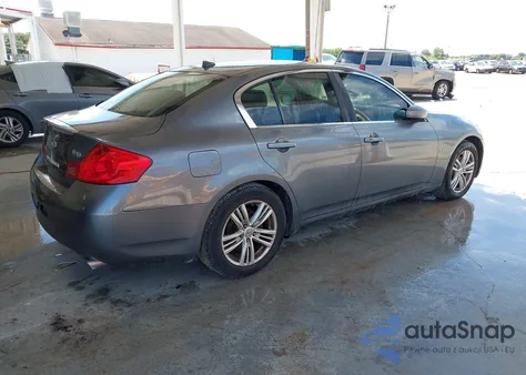 2015 Infiniti Q40 из США, поврежденный, VIN JN1CV6AP6FM500374